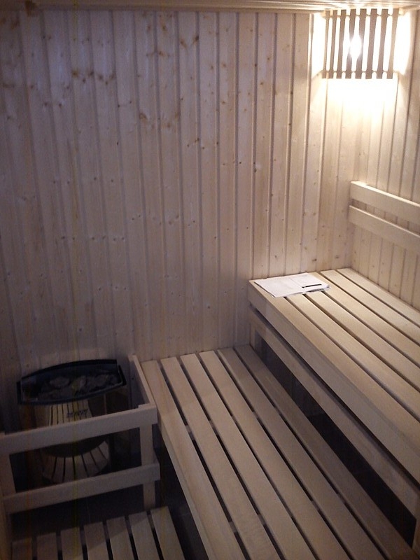 interier vestavěné sauny na klíč